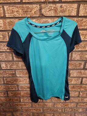 Avia Green Short Sleeve Performance Tee Size Small